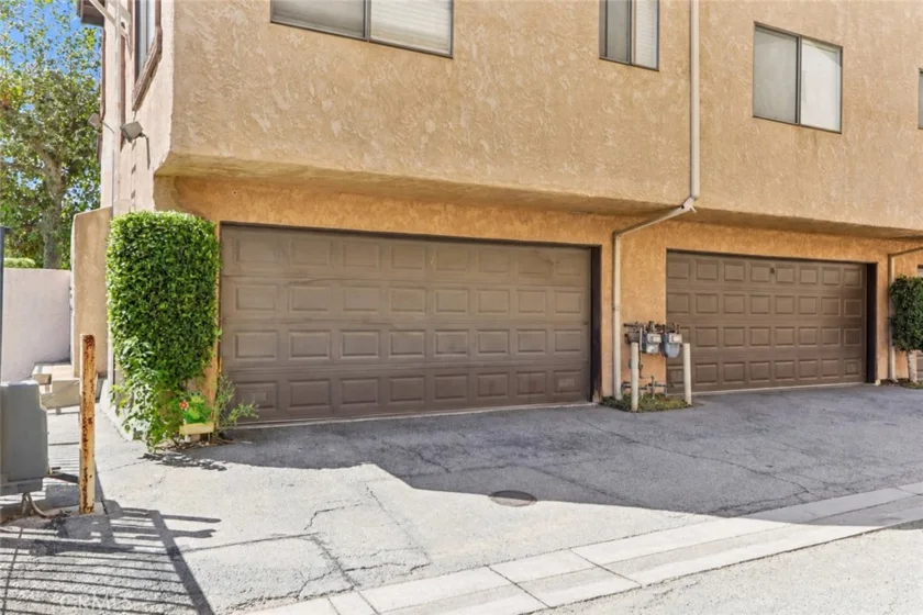 14201 Foothill Boulevard #17 photo 2
