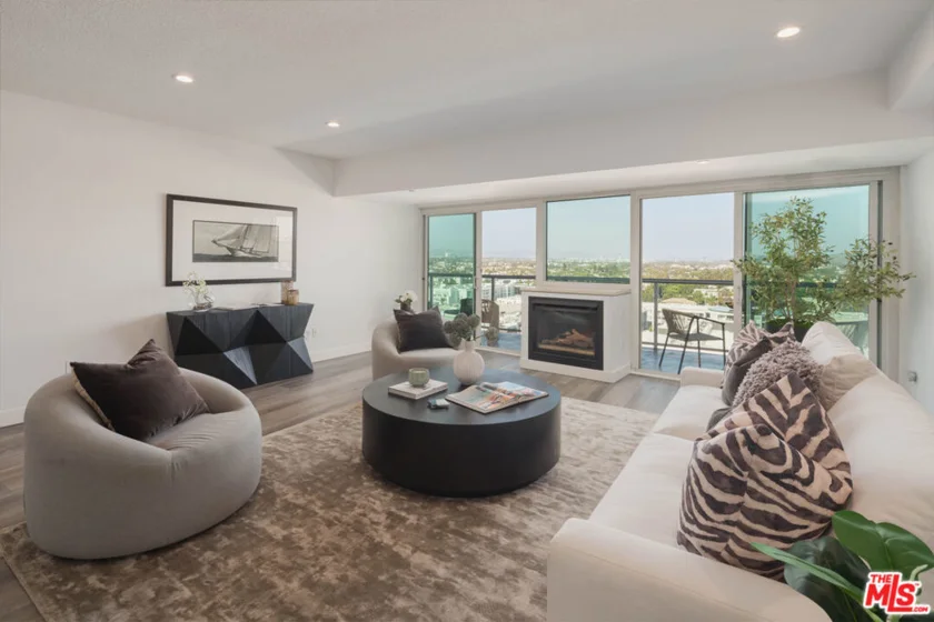 13600 Marina Pointe Drive #1605 photo 12