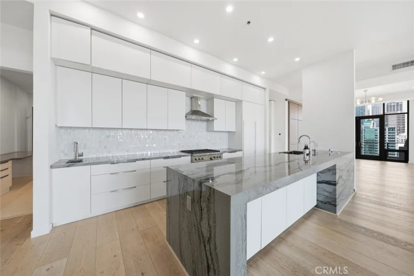 1111 S Grand Avenue #PH 5 photo 12