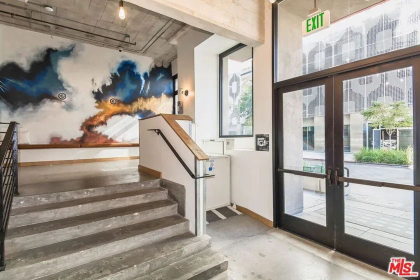 330 W 11th Street #C03 photo 45