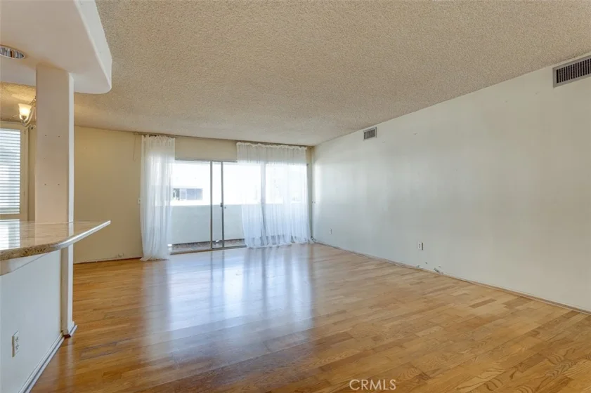 5454 Zelzah Avenue #215 photo 5