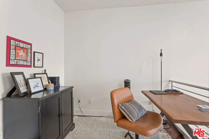 25 Delancy photo 23