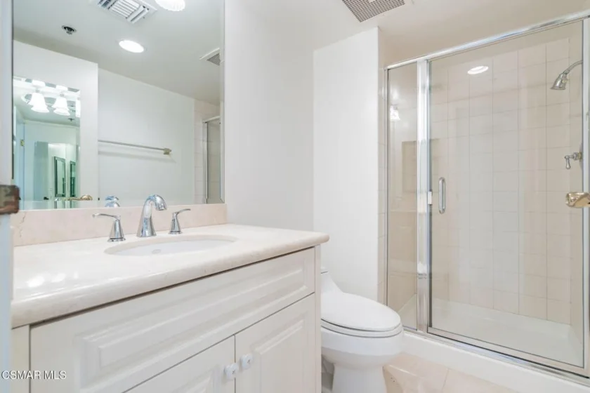 10660 Wilshire Boulevard #410 photo 61