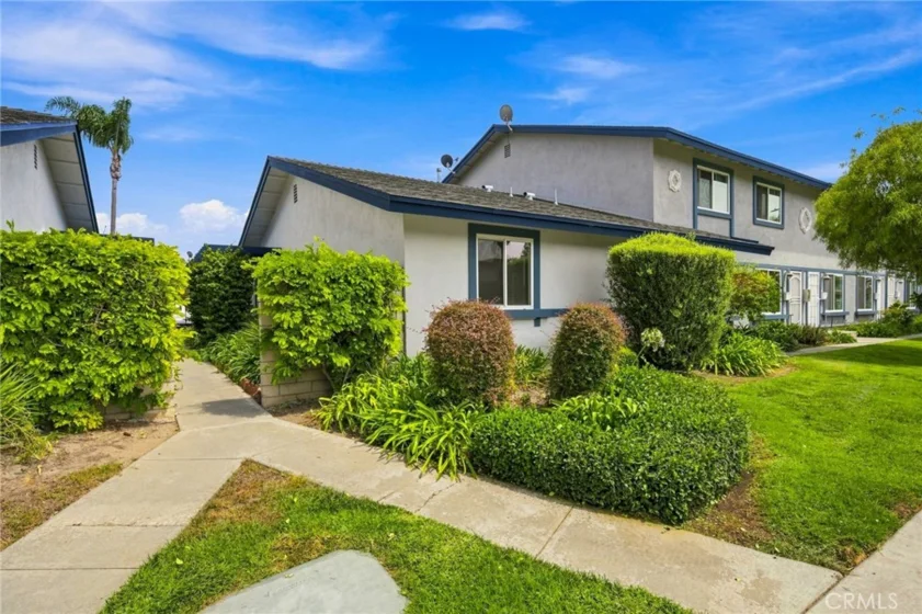 16516 Le Grande Lane photo 1