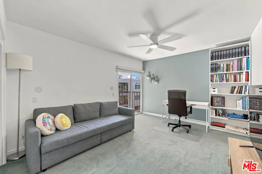 949 N Kings Road #309 photo 17