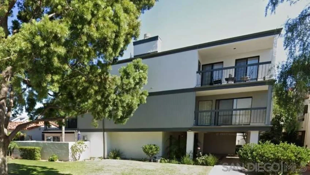 911 E Avenue #204 photo 1