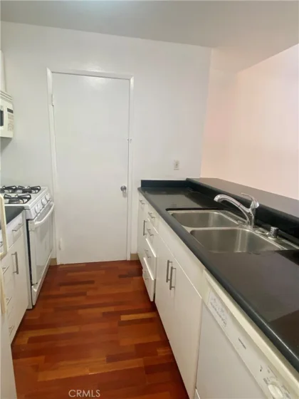 18350 Hatteras photo 8