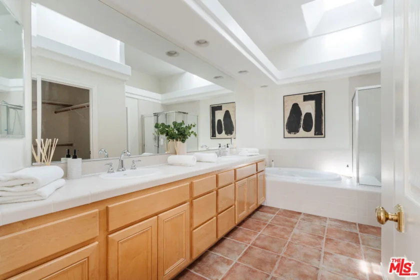 6459 Zuma View Place #143 photo 5