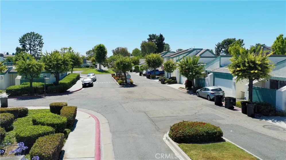 6949 Danvers photo 26