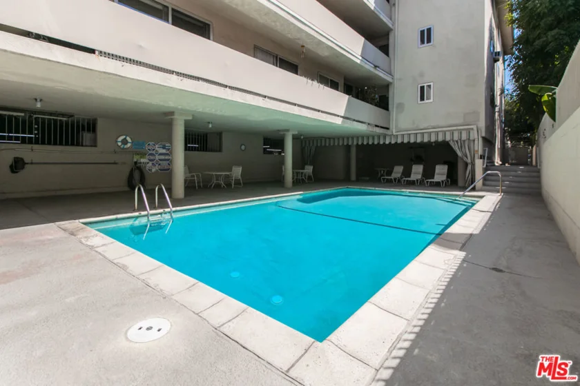 525 N Sycamore Avenue #301 photo 19