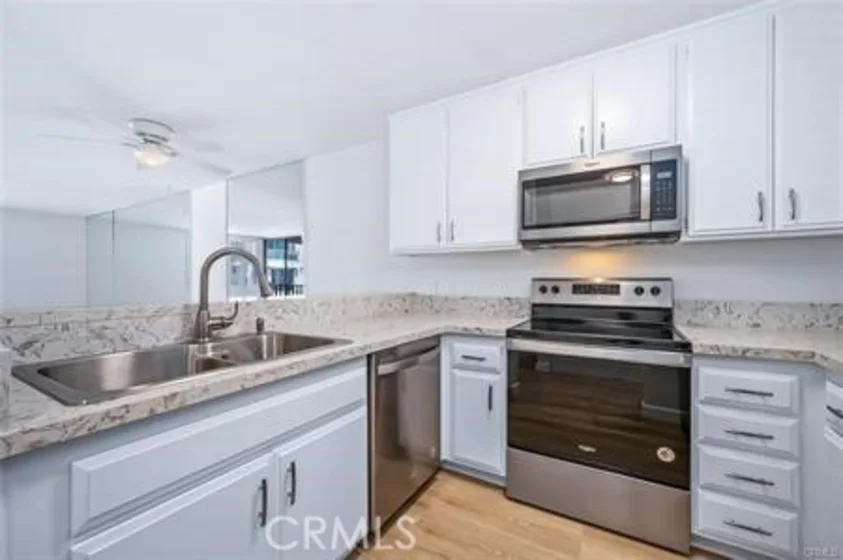 E Ocean Boulevard #131 photo 8