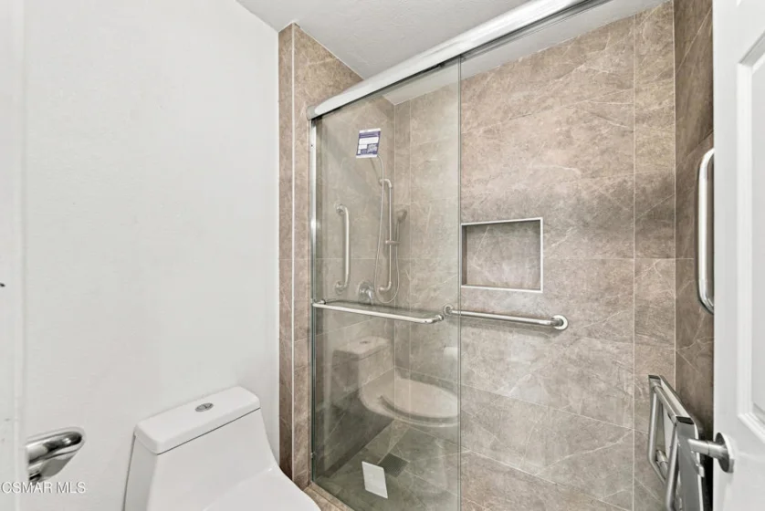 5535 Canoga Avenue #109 photo 11