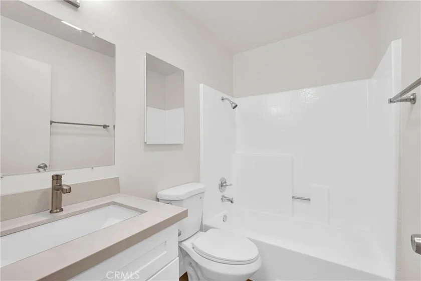 1255 N Los Robles Avenue #18 photo 18