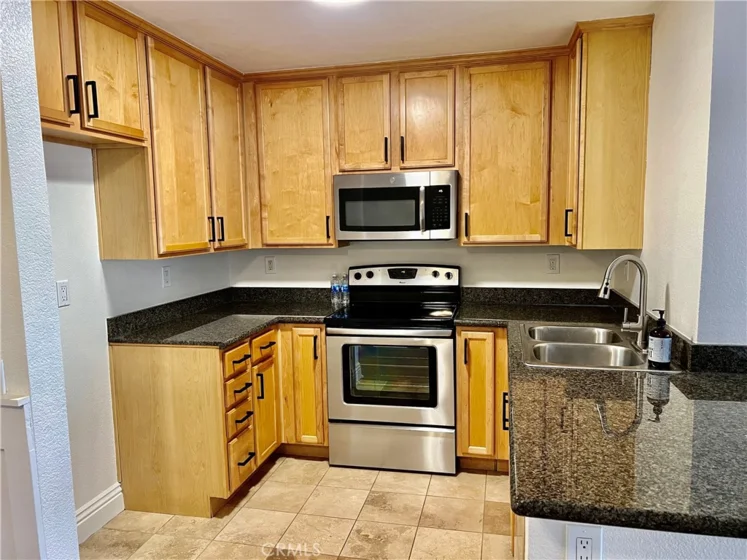 2320 Del Mar photo 9
