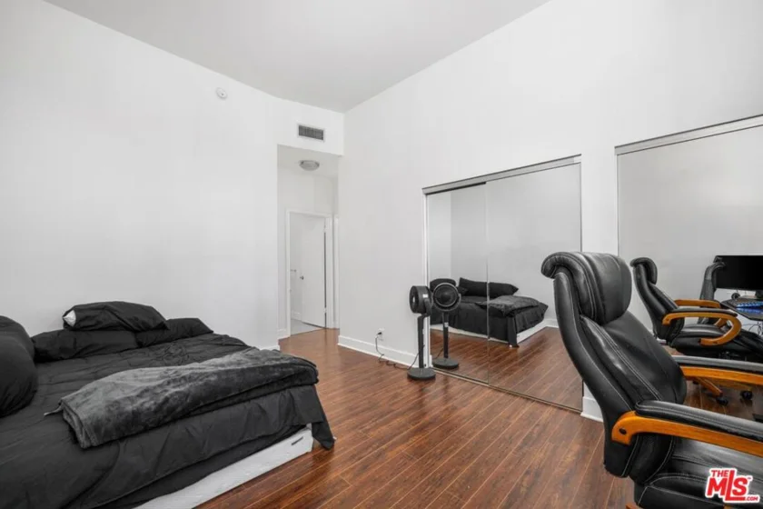 12001 Goshen Avenue #303 photo 3