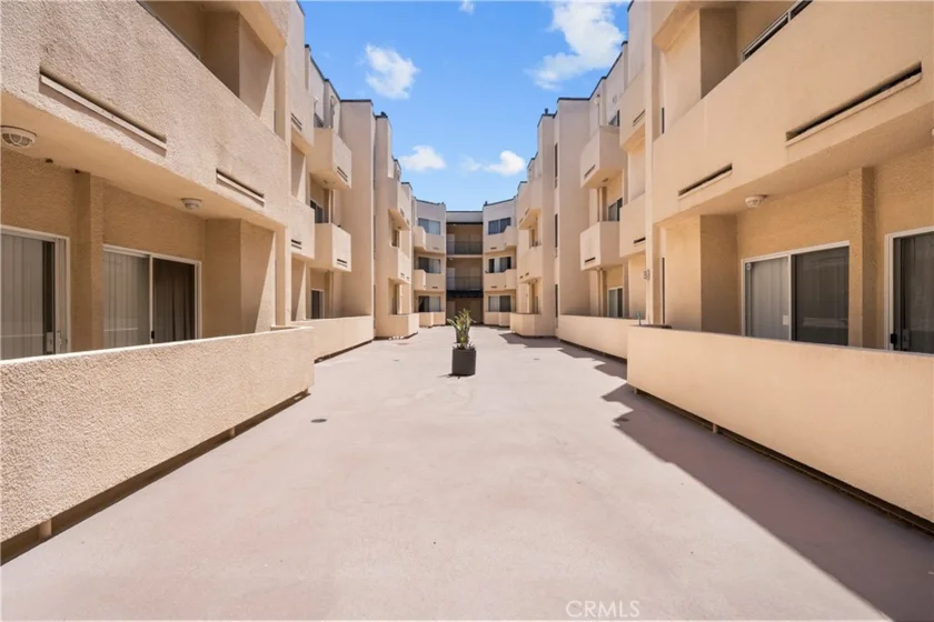 19350 Sherman Way. #328 photo 15