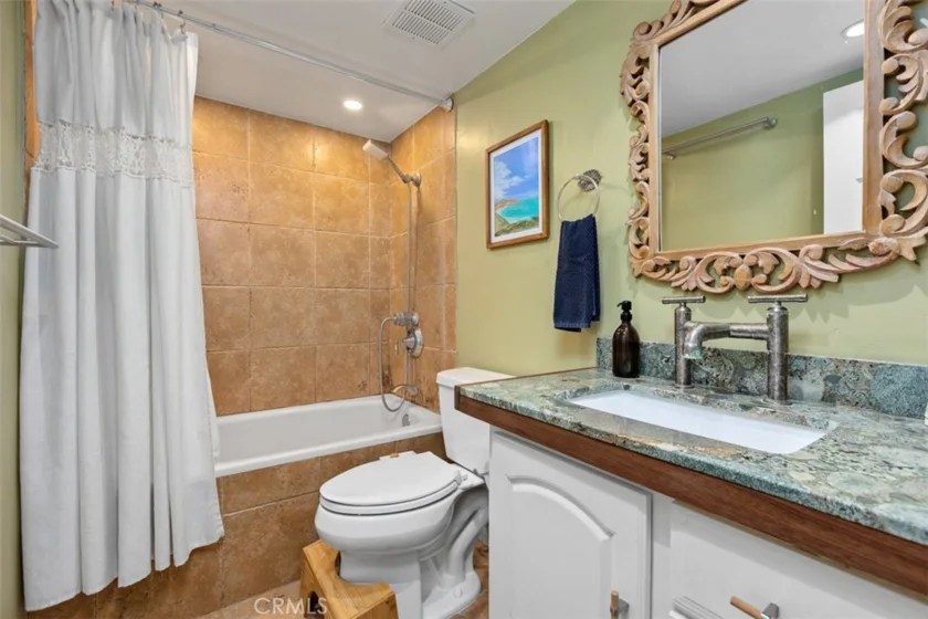 23821 Hillhurst Drive #4 photo 17
