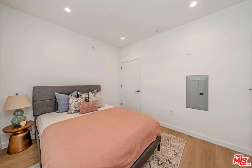 321 S Oxford Avenue #606 photo 5
