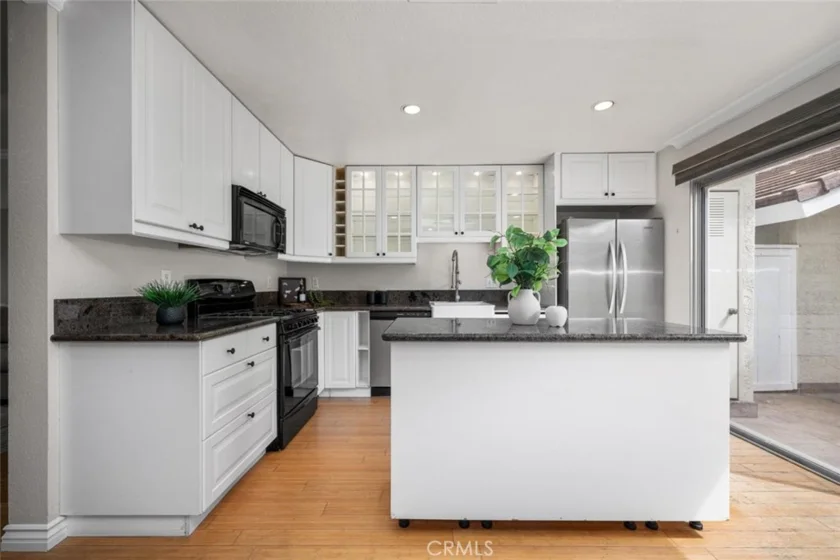 152 Greenmoor #64 photo 7