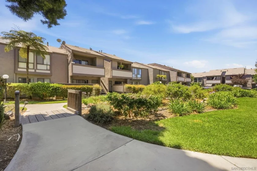 9289 Village Glen Drive #118 photo 14