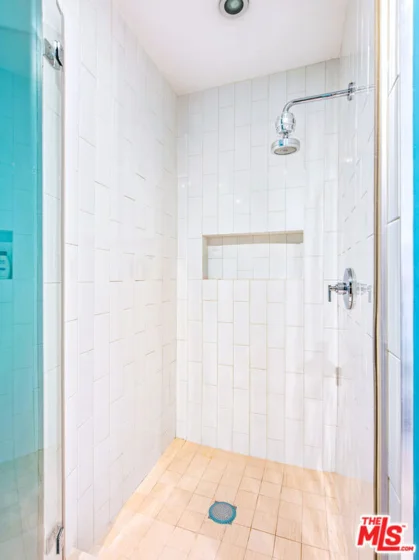 928 N Croft Avenue #202 photo 23