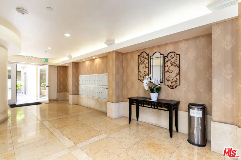 1417 S Westgate Avenue #201 photo 26