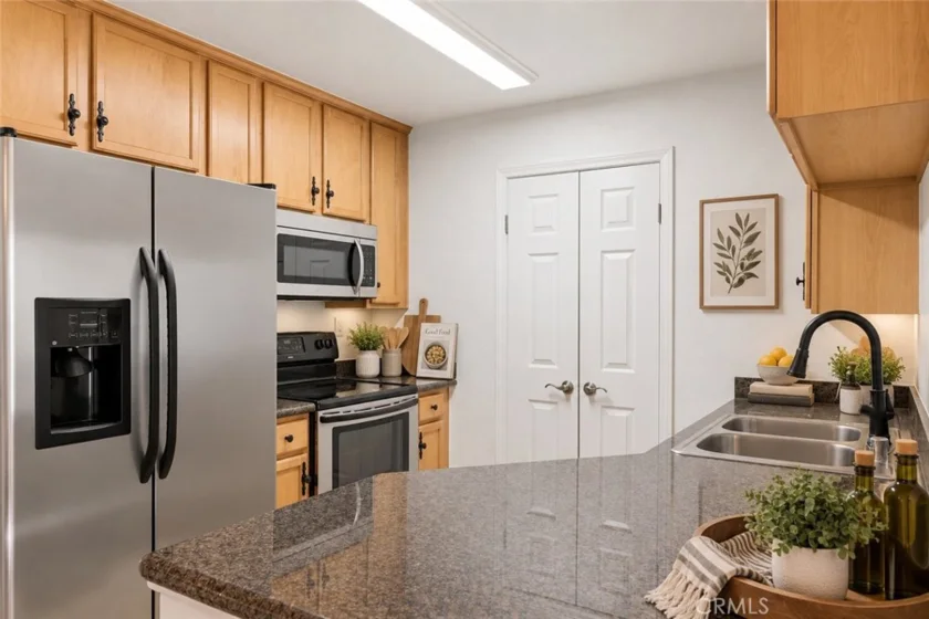 2325 Del Mar Way #108 photo 13