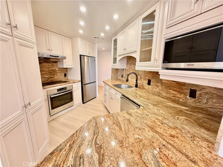 1310 E Ocean #407 photo 9