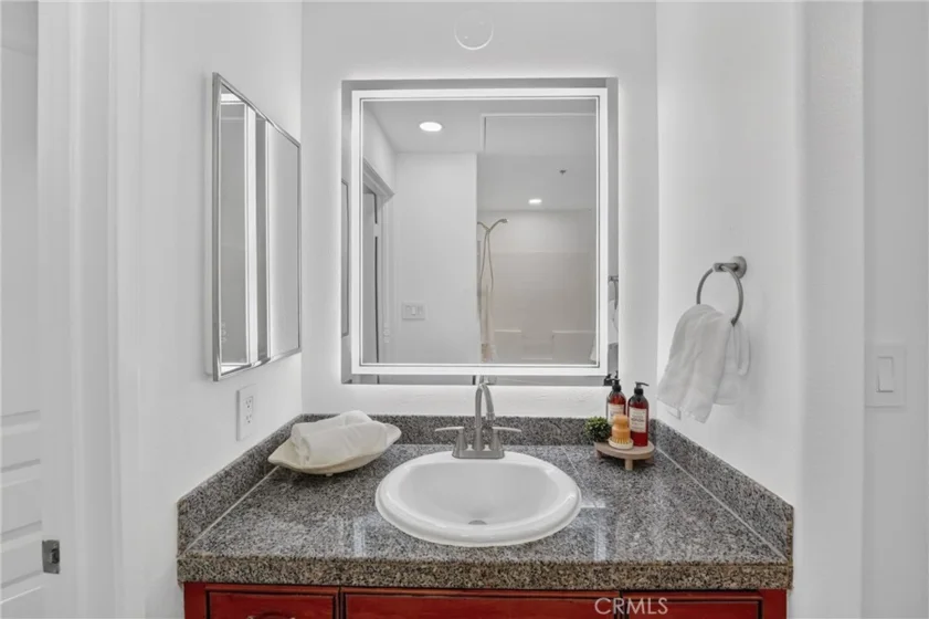 3422 Watermarke photo 32