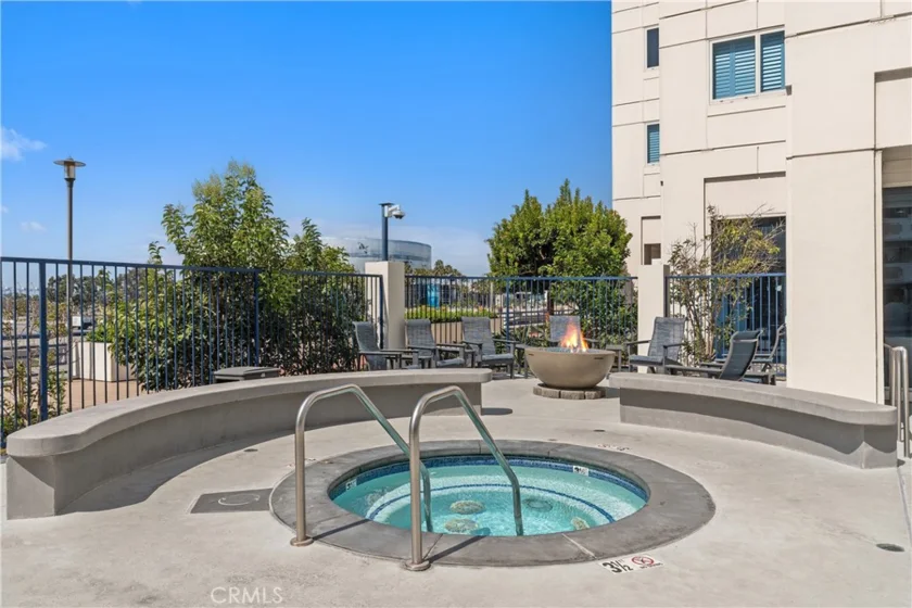 525 E Seaside #710 photo 28