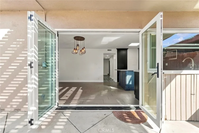 4435 Larwin photo 21