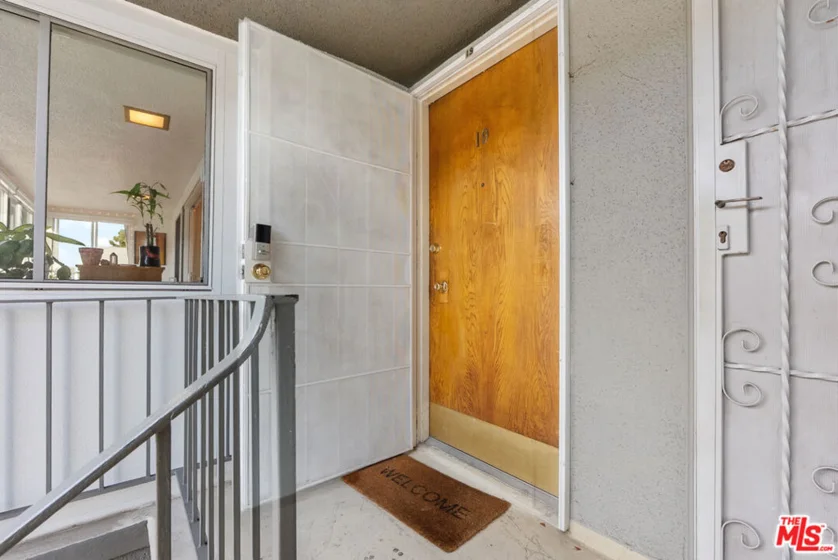 315 N Hillcrest Boulevard #19 photo 17