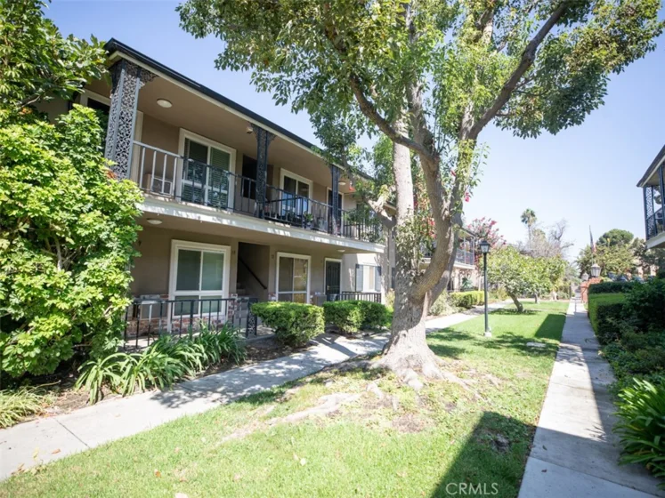 660 S Glassell #12 photo 19