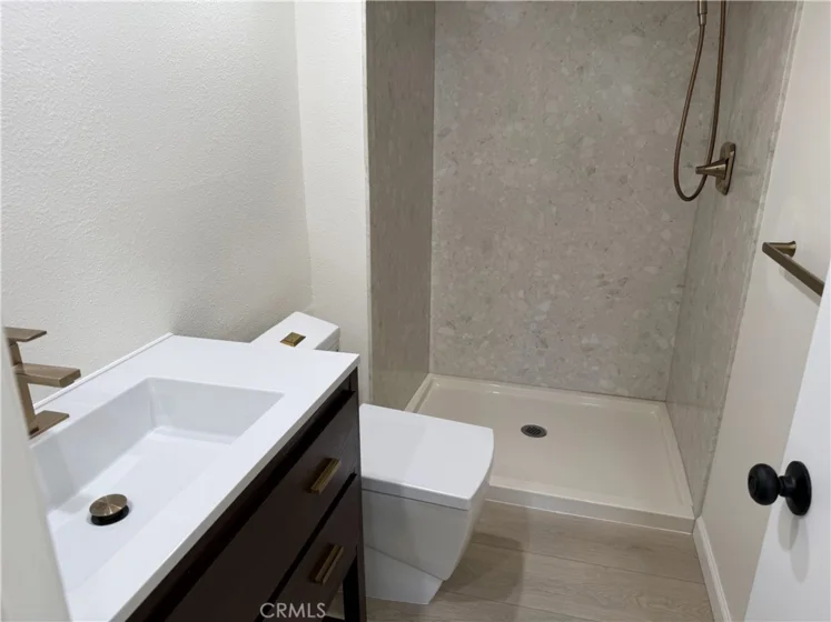 15221 Magnolia #E photo 18