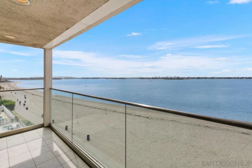 3868 Riviera Drive #3B photo 1