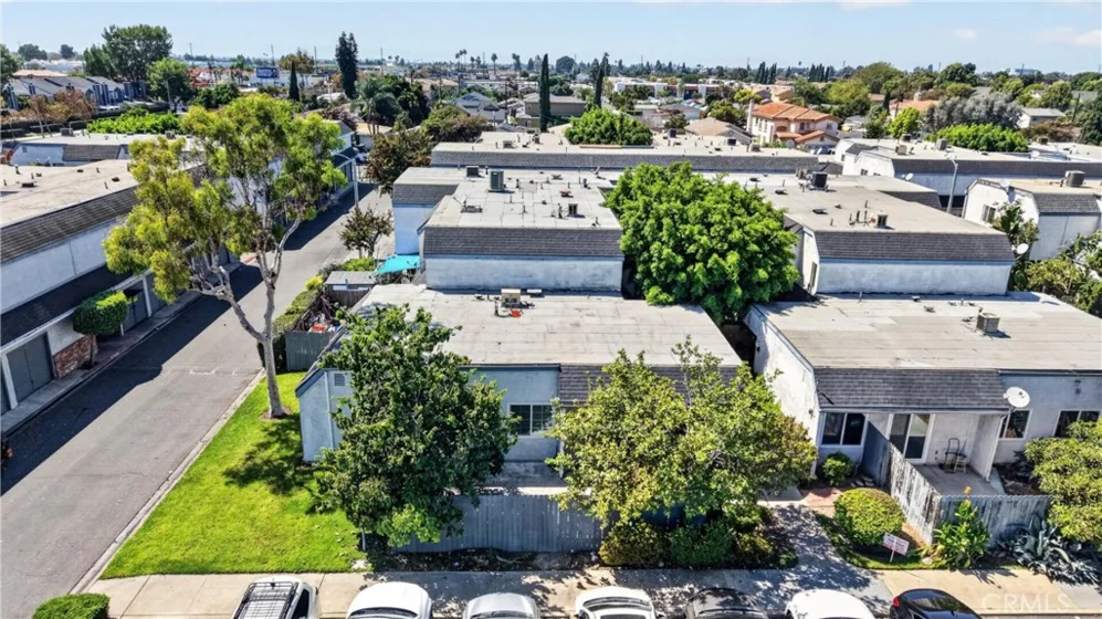 13930 Parkway photo 5