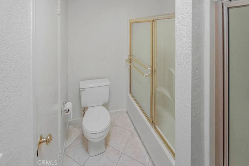 1427 Hillandale photo 15