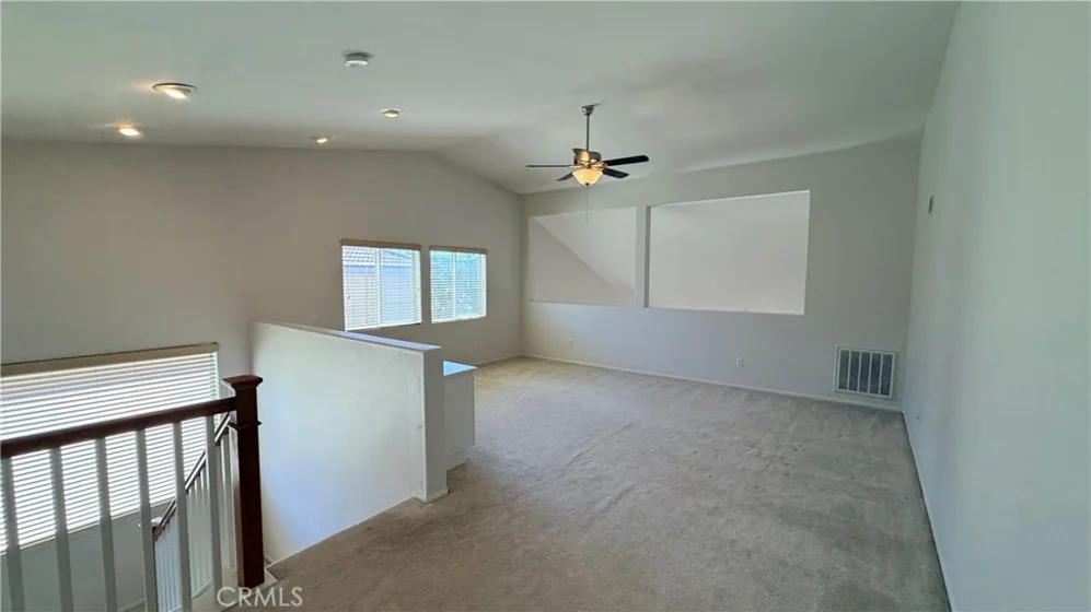 42641 Hussar Court photo 15