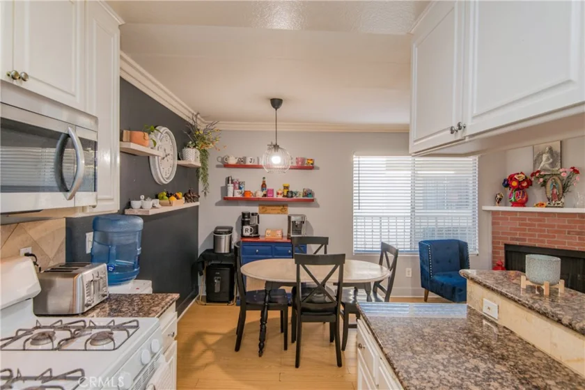 7045 Woodley Avenue #218 photo 12