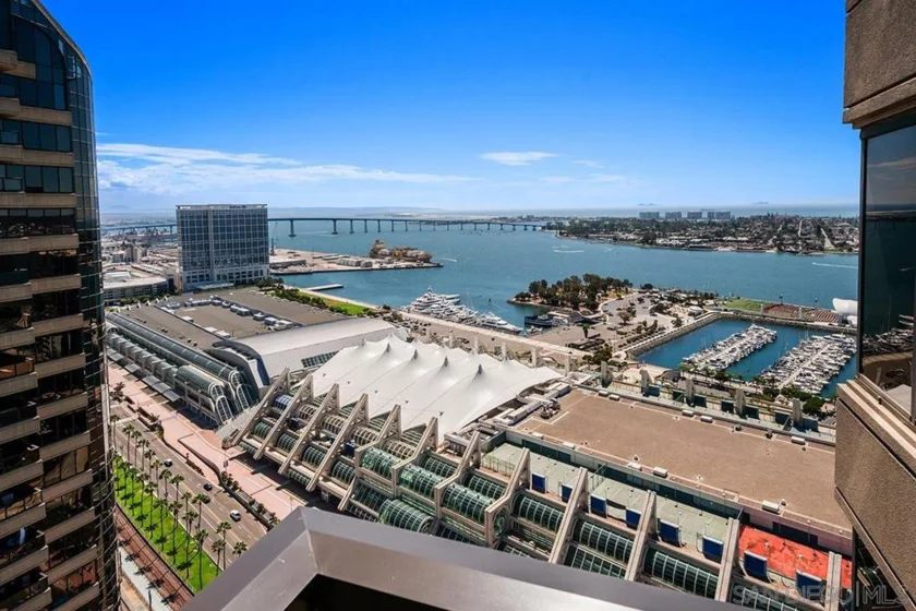 100 Harbor Drive #3504 photo 24