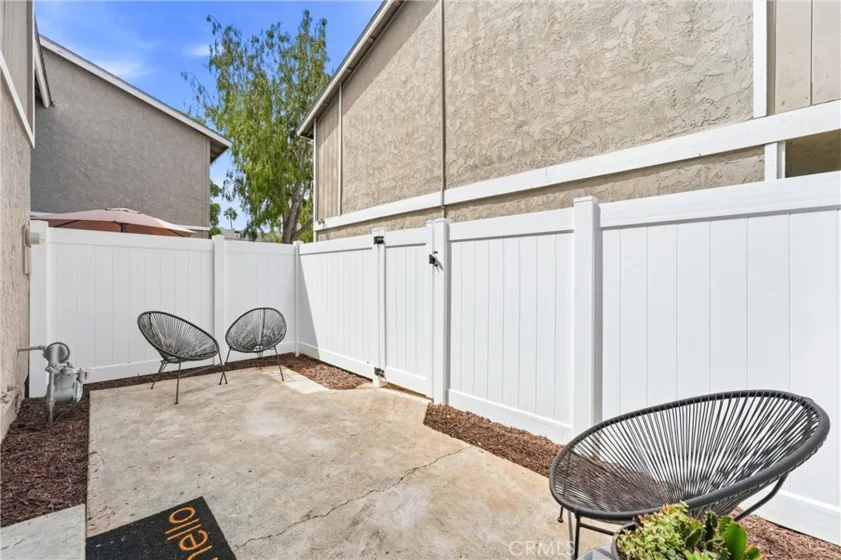 8437 El Arroyo photo 16