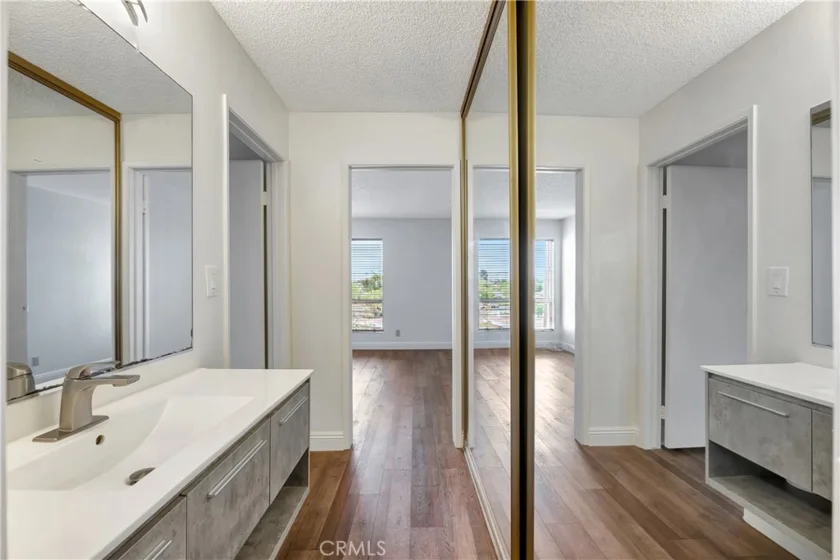 5585 E Pacific Coast Hwy #342 photo 4