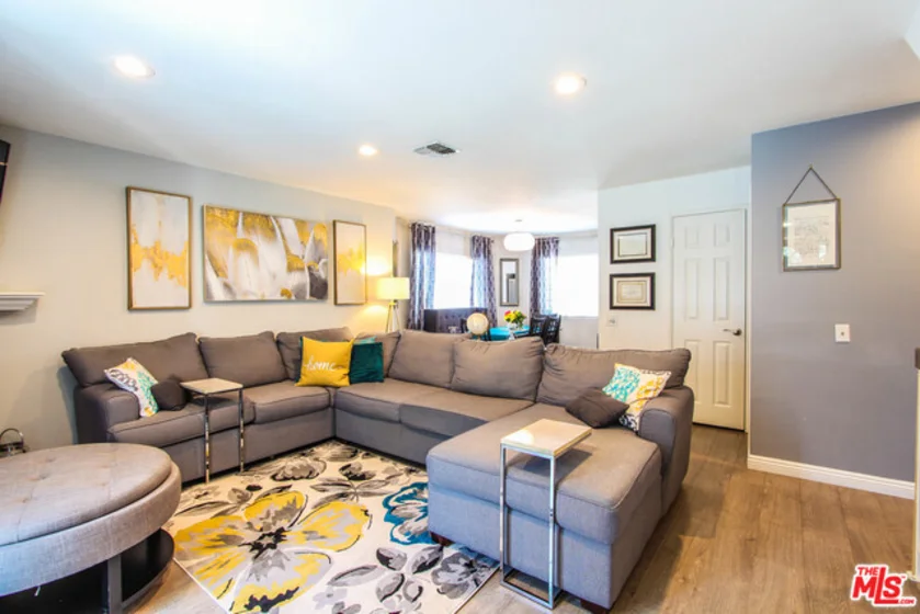 117 W Spring Street #E photo 1