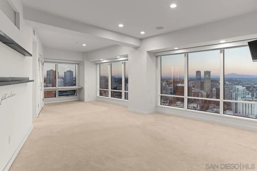 100 Harbor Drive #3504 photo 40
