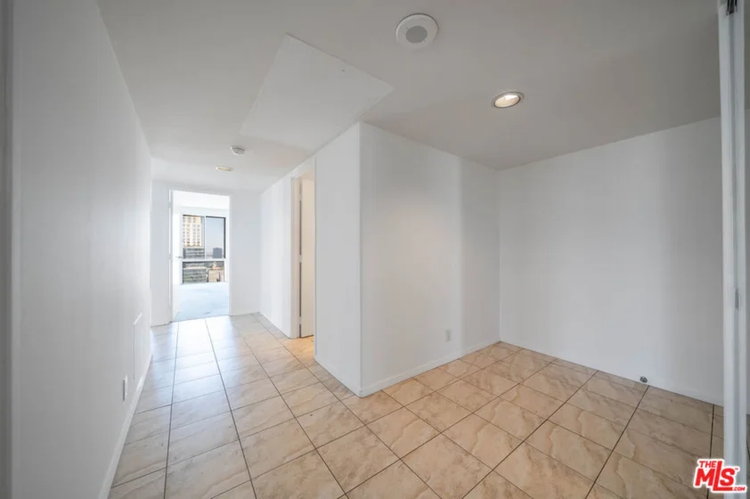800 W 1st Street #2203 photo 14
