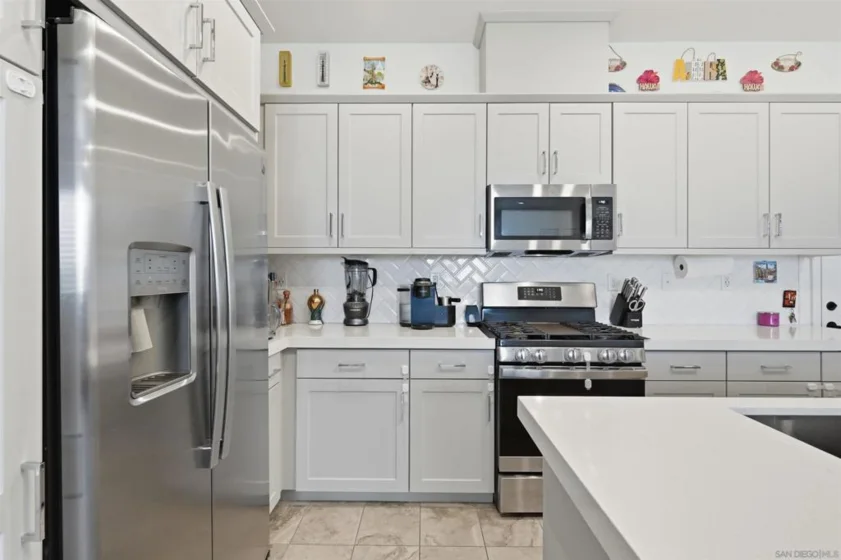 2044 Bluestone Circle photo 6