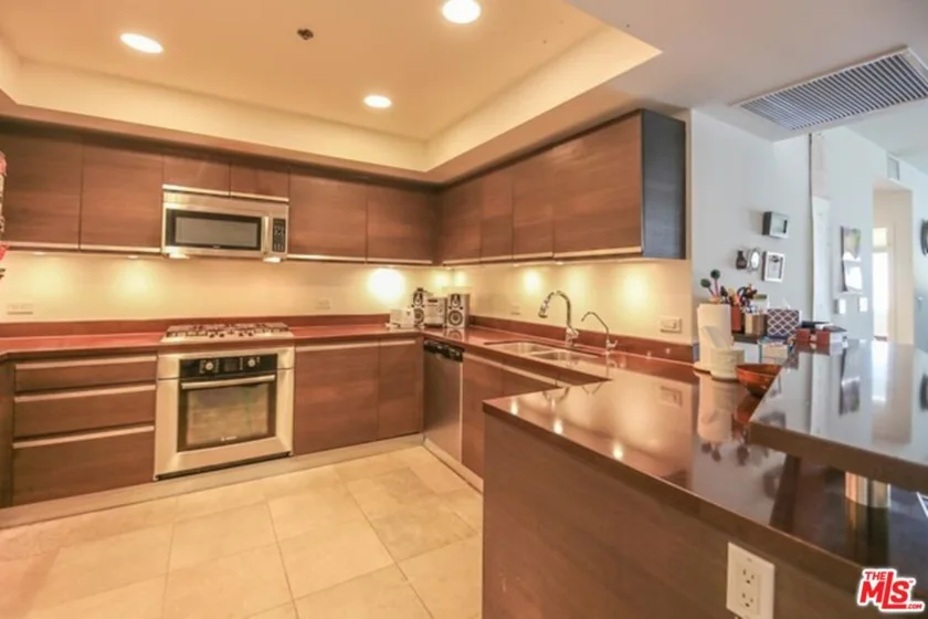 3785 Wilshire Boulevard #908 photo 15