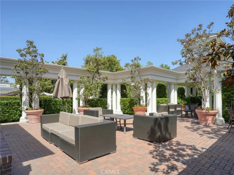 15247 Cambridge Street photo 41