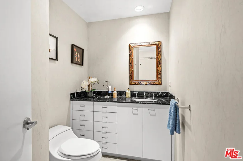 10601 Wilshire Boulevard #702 photo 23