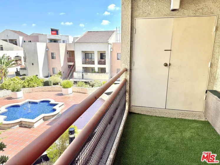 1118 Valencia Street #219 photo 5